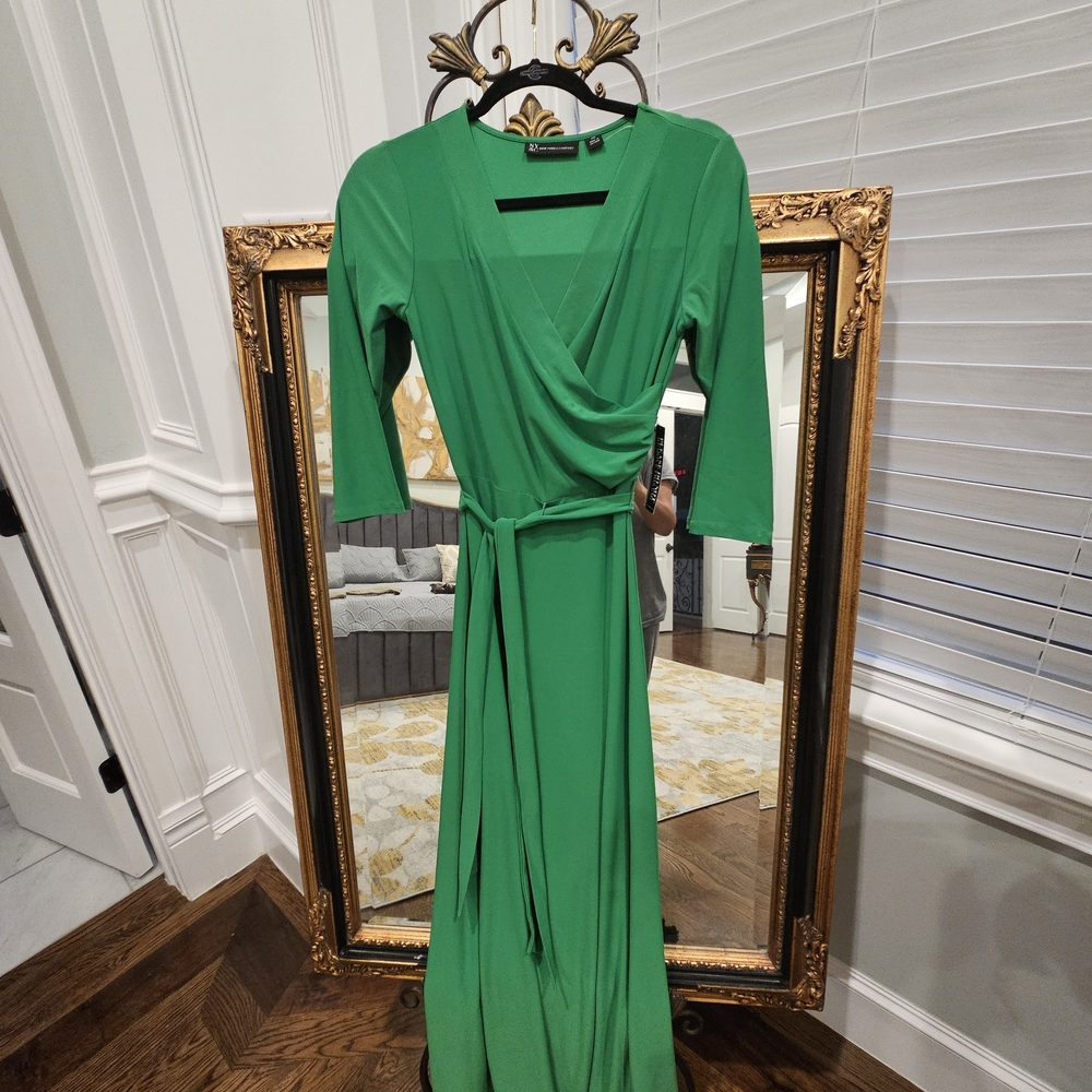 Elegant Green Wrap Dress
